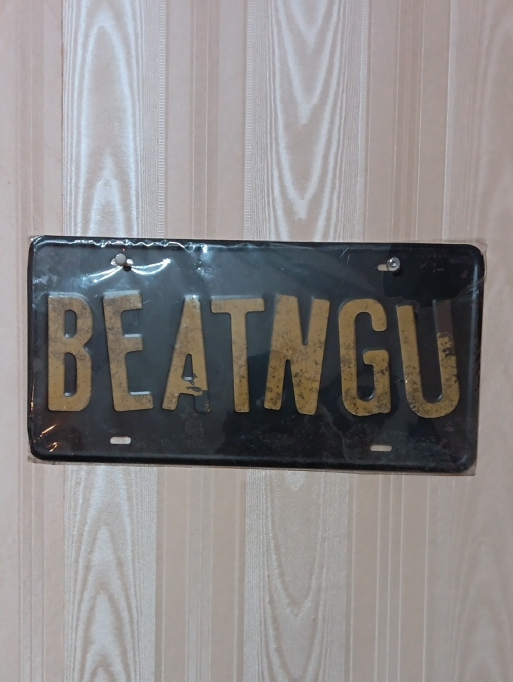 Jeepers Creepers BEATNGU Horror Black & Gold Decorative License Plate Wall Sign